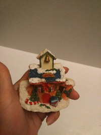 Christmas: Small houses - Schoolhouse, Restaurant and bakery