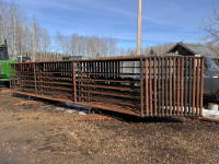 Free standing cattle/horse panels and wind break panels