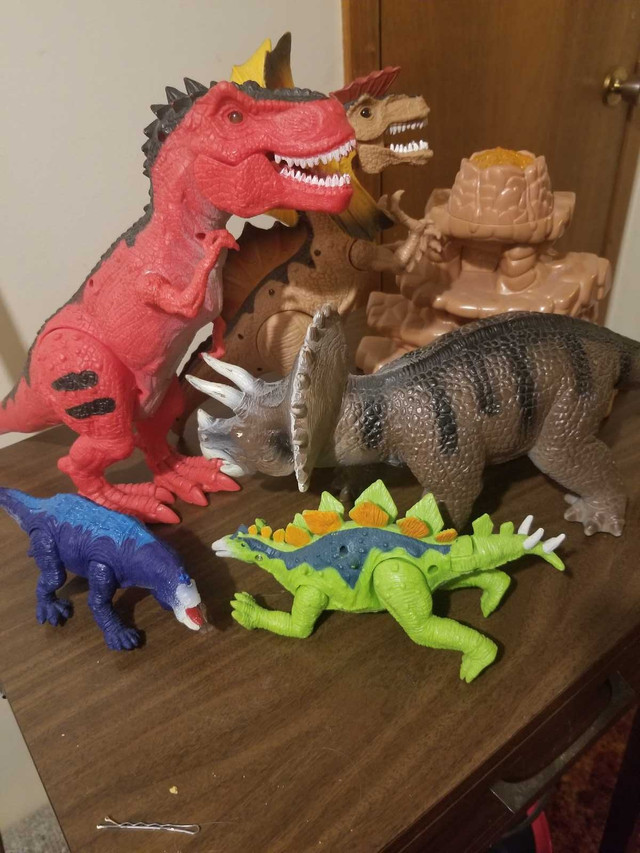 Dinosaur set  in Toys & Games in Kingston
