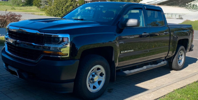 2018 Chevrolet Silverado 1500 Crew Cab in Cars & Trucks in Thunder Bay - Image 4