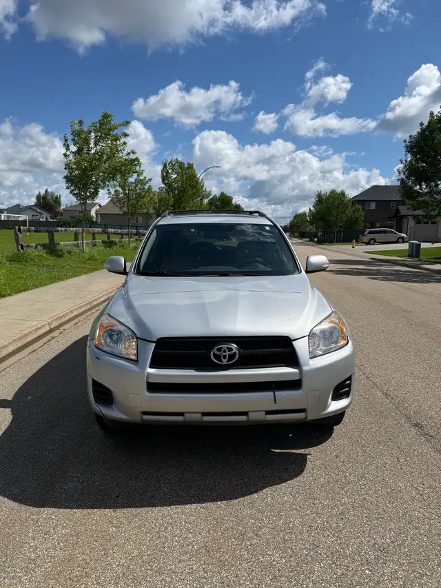 2011 toyta rav4