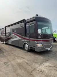 Immaculate condition. Diesel pusher 40' motorhome