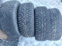 3 pneus d hiver p 215 - 65 - R15 et 1  205 - 70 R15