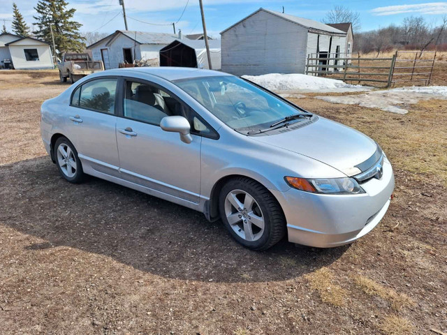 2005 civic  in Cars & Trucks in Saskatoon