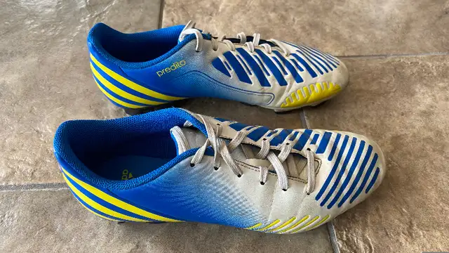 Souliers de soccer Adidas Predito in Soccer in Longueuil / South Shore - Image 3
