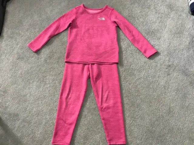 Vêtements variés fille 5 ans, toutes occasions, belle qualité in Kids & Youth in Longueuil / South Shore - Image 3