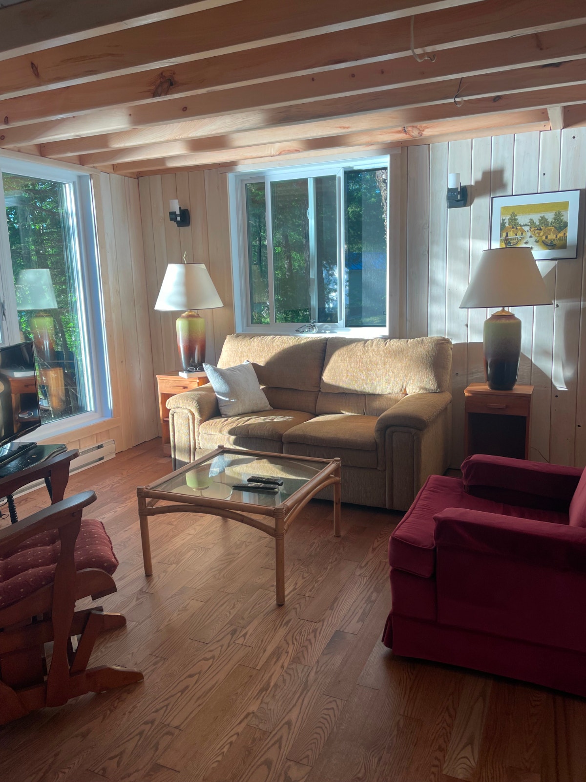 Chalet a louer a Rawdon, bord de lac, 2 cc,  foyer, poele,  5 mo — photo 1