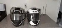 2 FULL FACE MOTORCYCLE HELMETS