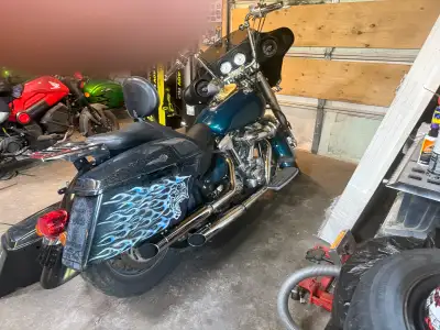 New tires new starter new belt new battery Runs great ready to go just needs a rider Asking 4500 Mes...