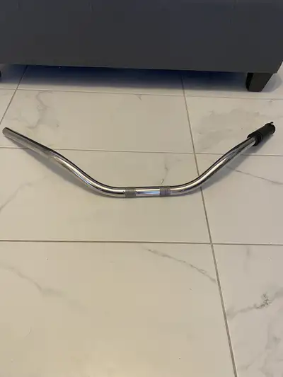 Harley Davidson handle bars came off a softail deluxe