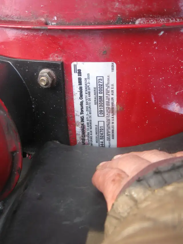 souffleuse craftsman 11.5 H.P. hydro -cylindre en acier 30 pouce in Snowblowers in Laval / North Shore - Image 8