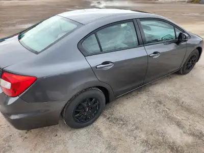 Excellent condition, certified, fresh alignment, 4 new michelin summer tires on sport rims, 4 winter...