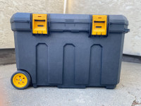 Big durable ZAG rolling tool trunk 