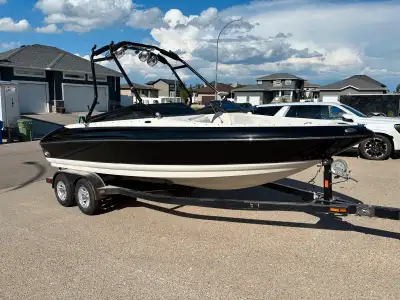 2007 Seaswirl Spyder Extream 21' 5.7L Volvo Penta EFI Engine with Captains Exhaust, Duo prop drive,...