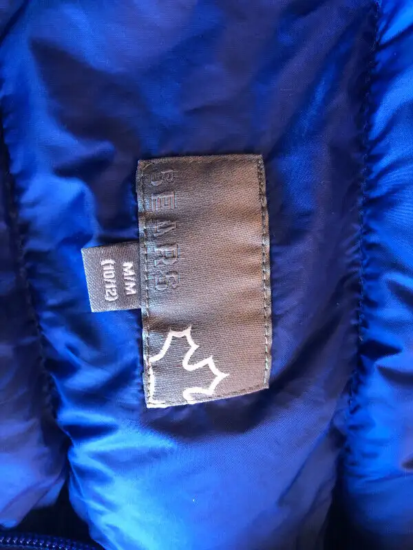 Boys Down jacket - size 10-12 - blue in Kids & Youth in Calgary - Image 4