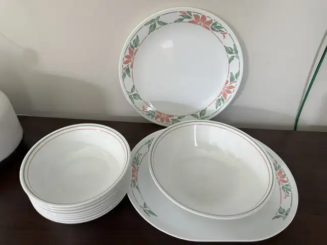 Corelle New Dishes in Kitchen & Dining Wares in City of Toronto - Image 4