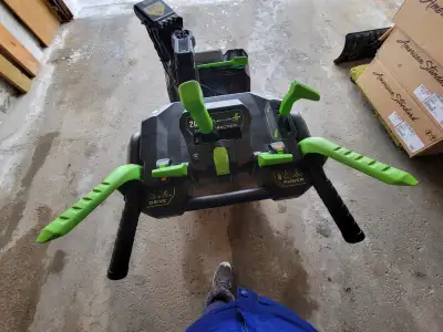 EGO 24" Snowblower W/2 Full Capacity 7.5 AH Batt. Dual Charger, View more