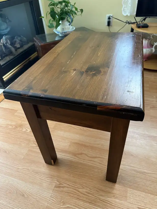 Wooden side table in Coffee Tables in Mississauga / Peel Region - Image 6