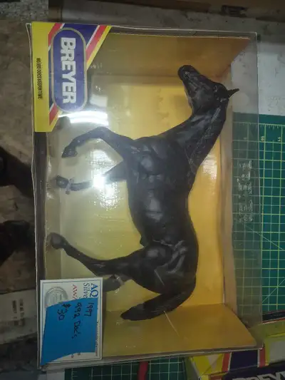 Breyer 992 Docs keeping time, View more