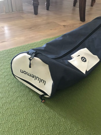 Lululemon yoga mat and carrying bag