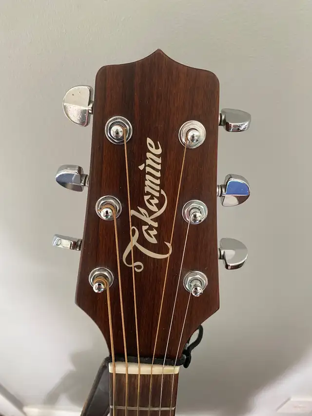 Takamine F‑340SS Japan-Made Vintage Acoustic in Guitars in Petawawa - Image 3