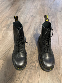 Dr Martens Men Boots  size US11