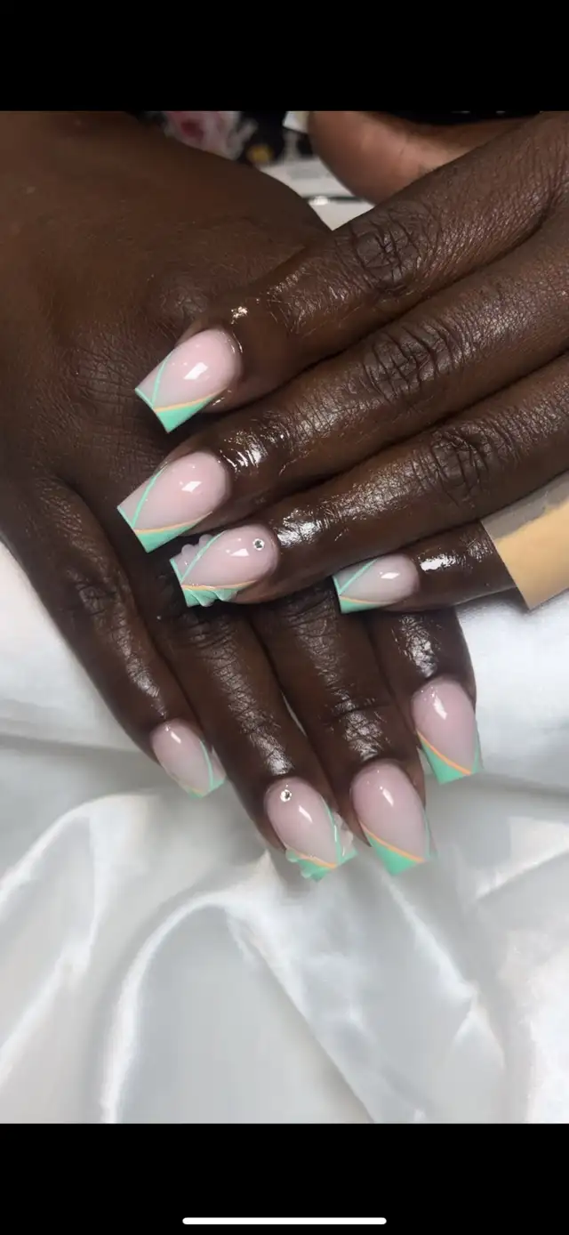 *Brampton Nail Tech* in Health and Beauty Services in Oakville / Halton Region - Image 10