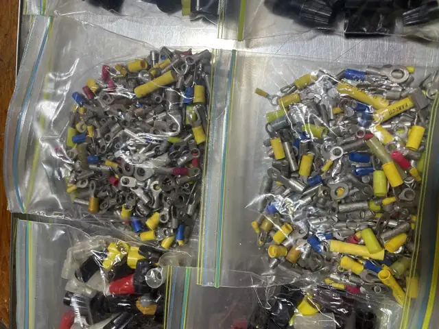 1.5 pound bags of wire connectors | Electrical | Owen Sound | Free ...