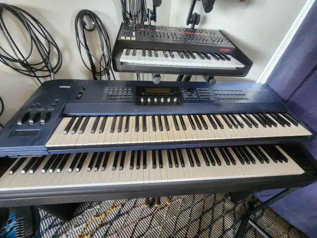 yamaha ex5 for trade in Pianos & Keyboards in City of Montréal - Image 2