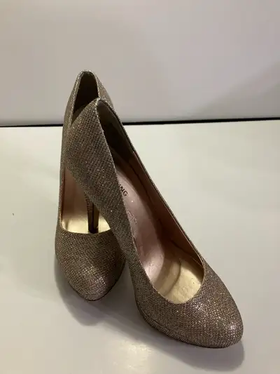 soulier de bal ou de soirée, View more