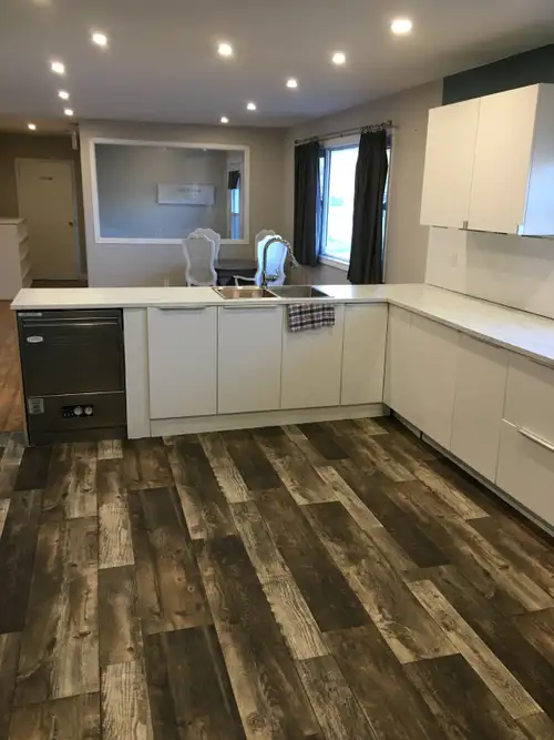 Four bedroom apartment located in downtown Blenheim! Renting for $2100 plus hydro, available Septemb...
