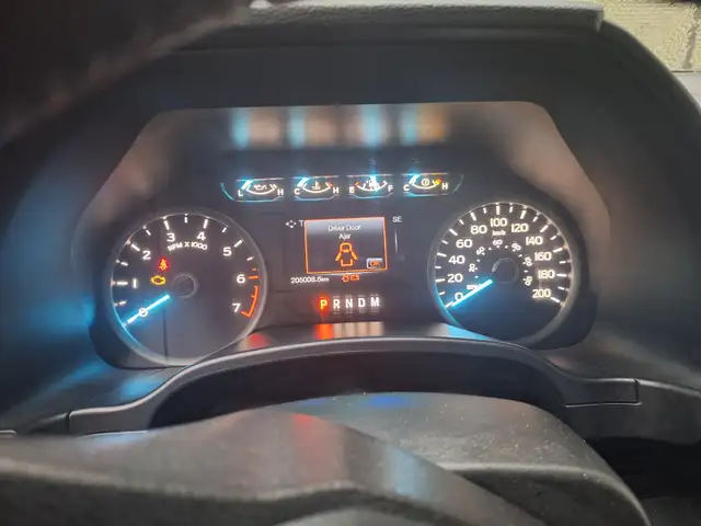 2019 F-150 XLT Sport 4x4 supercrew in Cars & Trucks in Comox / Courtenay / Cumberland - Image 9