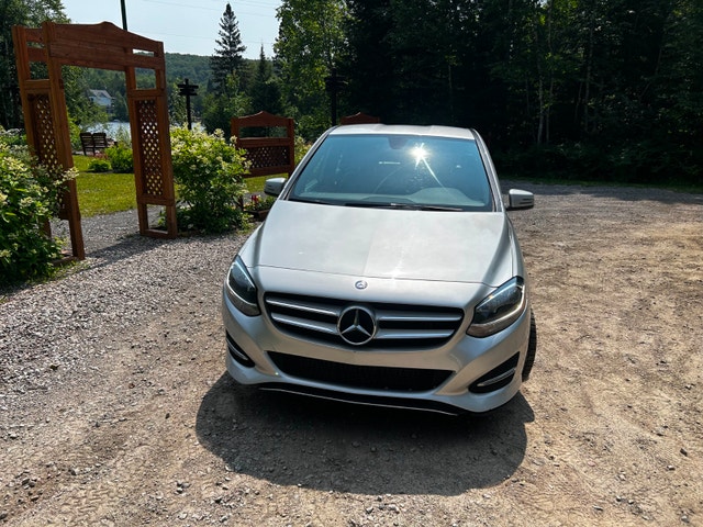 Vends Mercedes B250 4Matic 2017 — photo 2