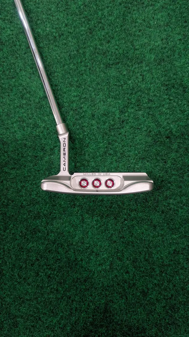 Scotty Cameron Special Select Newport in Golf in Markham / York Region - Image 3