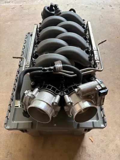 Selling a brand new coyote Gen 4 S650 Intake manifold with the dual throttle body. Intake is brand n...
