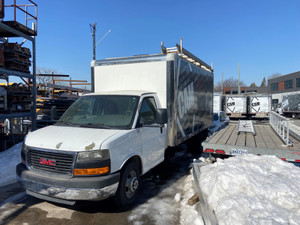 2011 GMC Savana