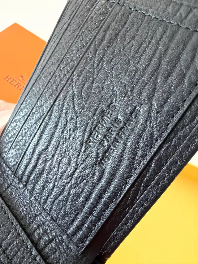 Brand new men’s wallet  in Men's in Red Deer - Image 3