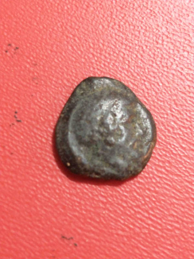 51-30 BC Ptolemaic Kingdom Neopaphos, Cyprus mint - Cleopatra? in Arts & Collectibles in City of Toronto - Image 3