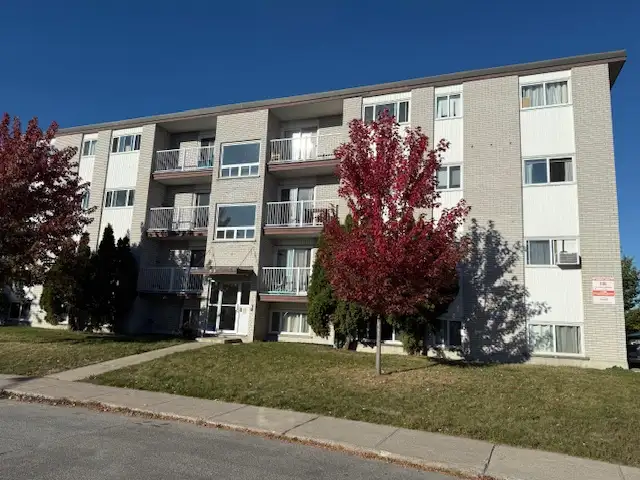 DEUX CHAMBRES AVRIL BIEN PLACÉ