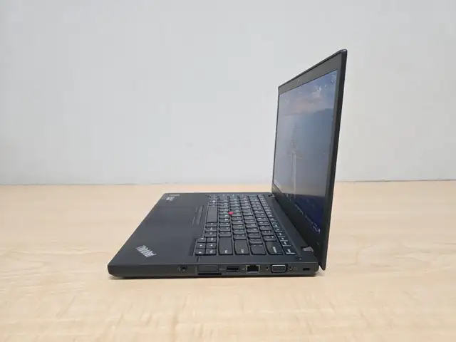 Lenovo T440s 14" Laptop Ultrabook i7-4600U 256GB SSD 12GB RAM in Laptops in City of Toronto - Image 5