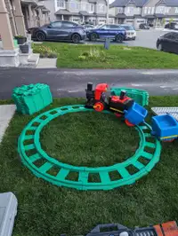 VINTAGE little Tikes train and track