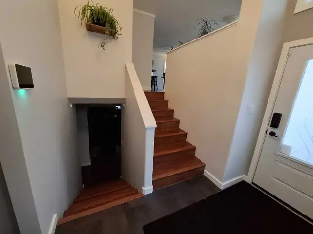 6 bedroom, 3 bathroom house for rent in Long Term Rentals in Whitehorse - Image 7