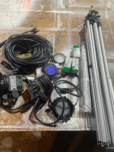 Professional Photography Lighting Equipment for sale. 6 Lowel Pro Adjustable beam lights, barn doors...