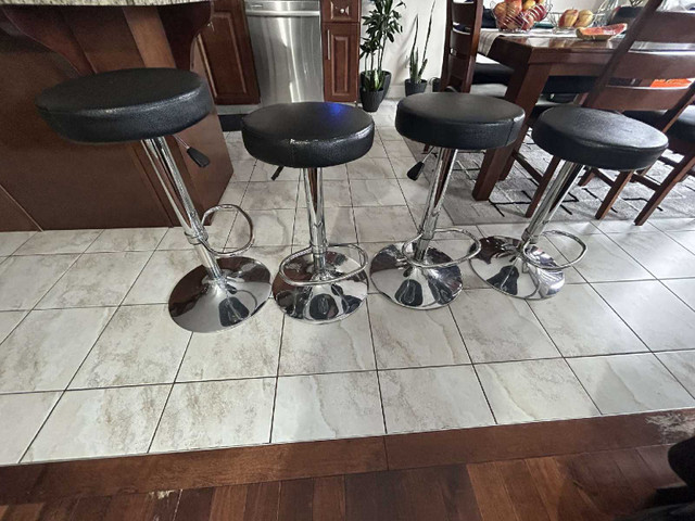 4 chairs for 100$ in Chairs & Recliners in Edmonton