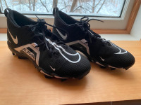 Nike Alpha Menace 3 Football Cleats. With gloves. NEVER WORN!