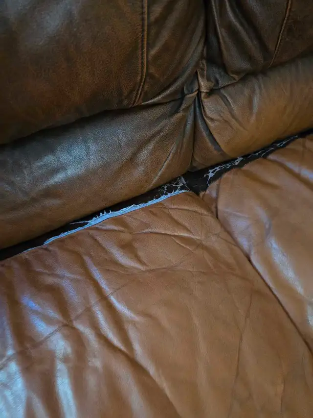 Free Couch in Couches & Futons in Kamloops - Image 2