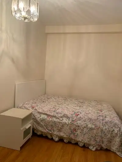 Walk two minutes to woodbine subway station and supermarket , 15 minutes to downtown , close woodbin...