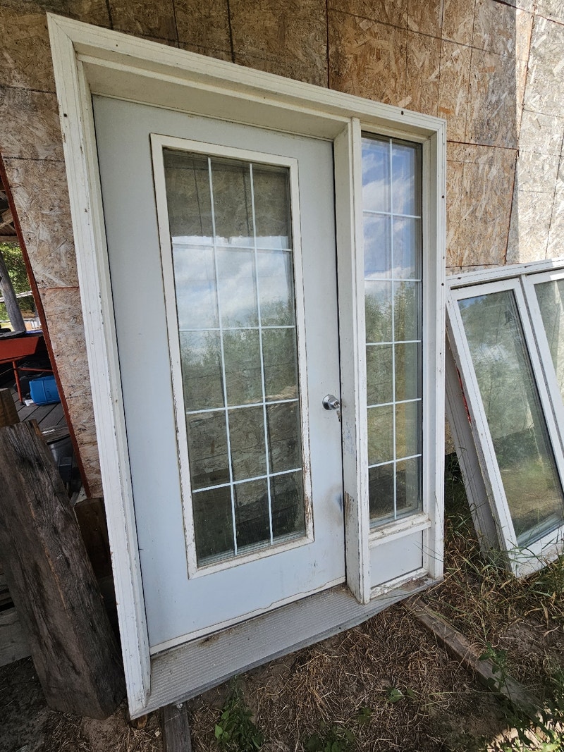 Lots of windows and doors! Windows, Doors & Trim Winnipeg Kijiji