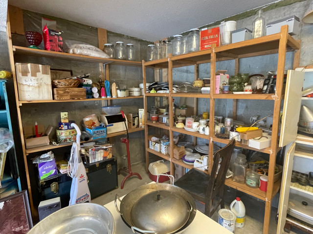 Estate sale starts apr.28-may5 in Free Stuff in Penticton - Image 2
