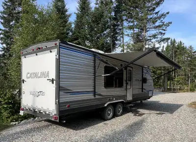 Roulotte Cargo permettant de transporter facilement VTT, MOTOS ou autres. Pourrait échanger contre u...